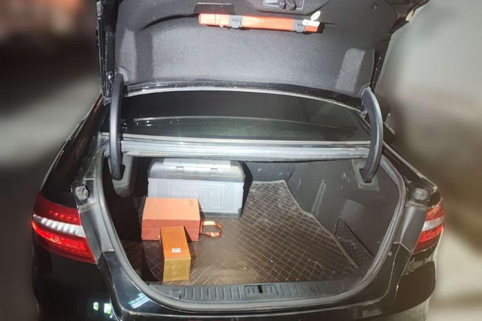 Used Ford Taurus 2015 EcoBoost 245 Fashion Edition Trunk