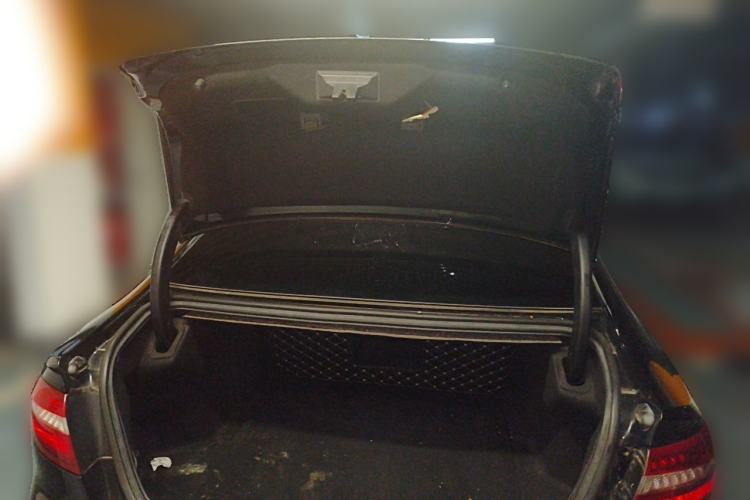 Used Ford Taurus 2015 EcoBoost 245 Luxury Model Trunk