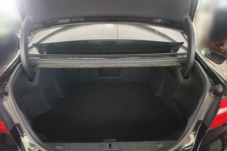 Used Ford Taurus 2015 EcoBoost 245 Luxury Model Trunk