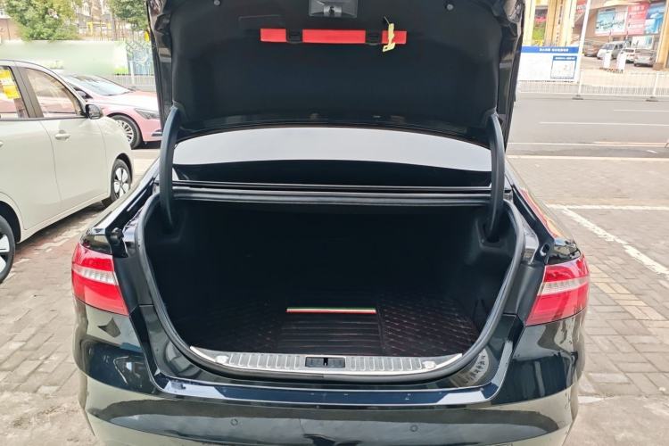 Used Ford Taurus 2015 EcoBoost 245 Fashion Edition Trunk
