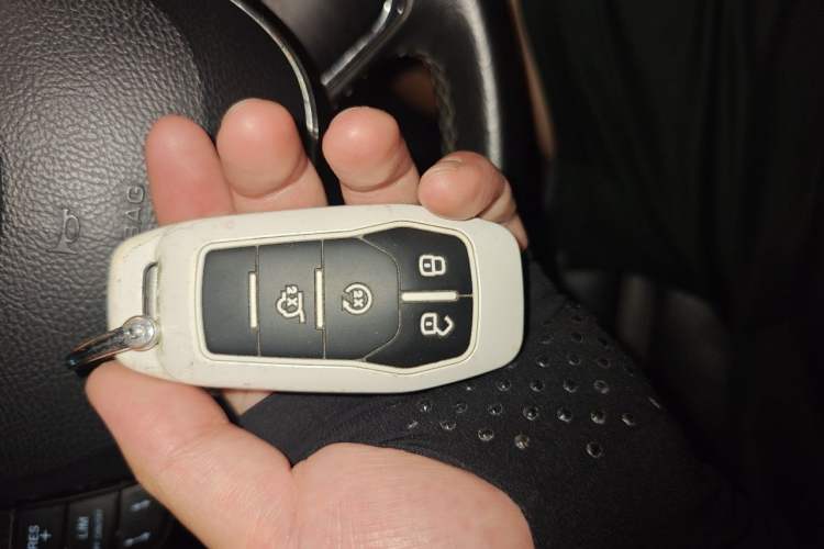 Used Ford Taurus 2015 EcoBoost 245 Ultimate Model Vehicle Key