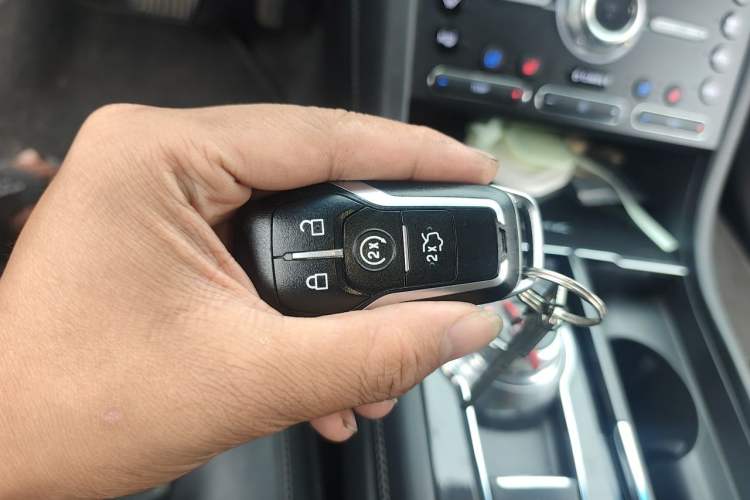 Used Ford Taurus 2015 EcoBoost 245 Luxury Model Vehicle Key