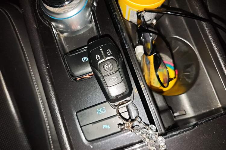 Used Ford Taurus 2015 EcoBoost 245 Luxury Model Vehicle Key