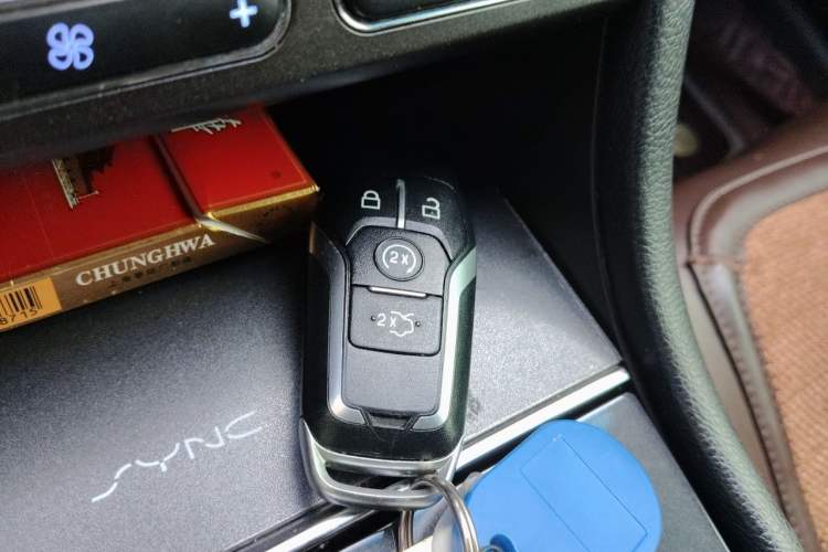 Used Ford Taurus 2015 EcoBoost 245 Luxury Model Vehicle Key