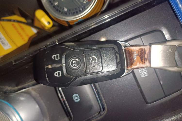 Used Ford Taurus 2015 EcoBoost 245 Luxury Model Vehicle Key