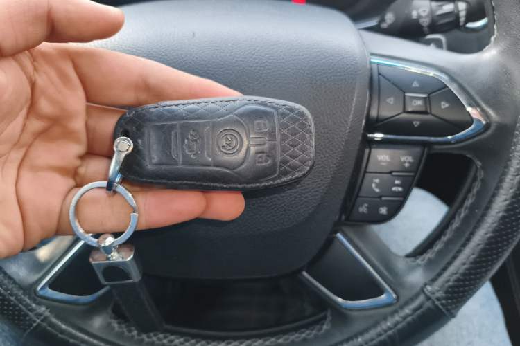 Used Ford Taurus 2015 EcoBoost 245 Fashion Edition Vehicle Key