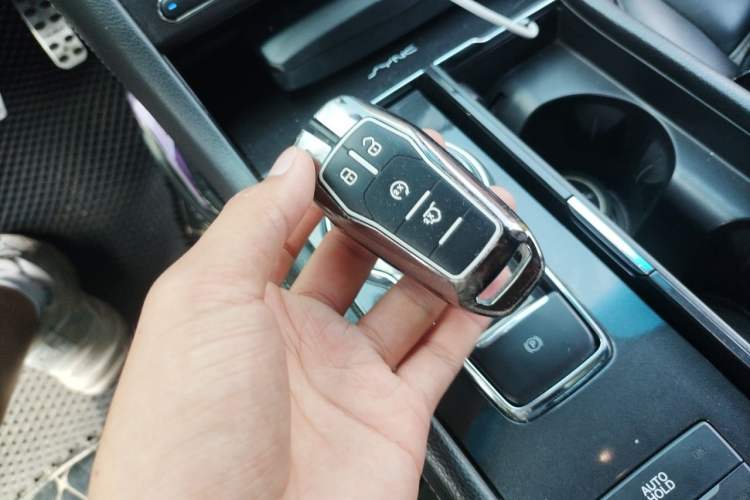 Used Ford Taurus 2015 EcoBoost 325 V6 Flagship Model Vehicle Key