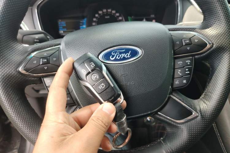 Used Ford Taurus 2015 EcoBoost 245 Luxury Model Vehicle Key