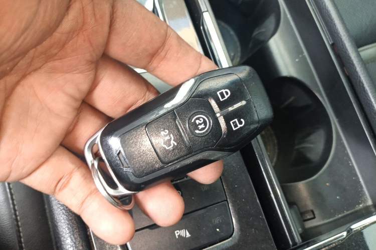 Used Ford Taurus 2015 EcoBoost 245 Luxury Model Vehicle Key