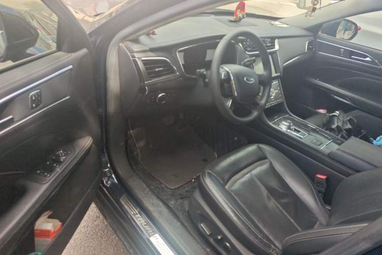 Used Ford Taurus 2015 EcoBoost 245 Luxury Model Driver Seat