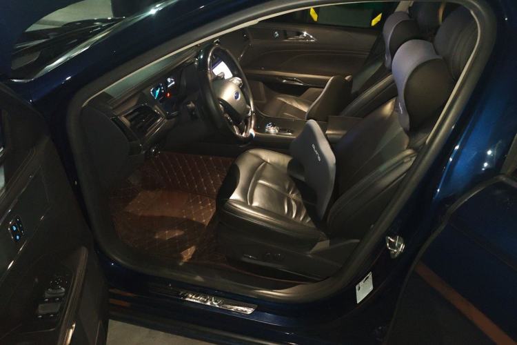 Used Ford Taurus 2015 EcoBoost 245 Fashion Edition Driver Seat