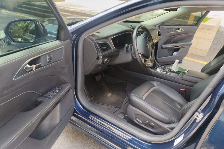 Used Ford Taurus 2015 EcoBoost 245 Luxury Model Driver Seat