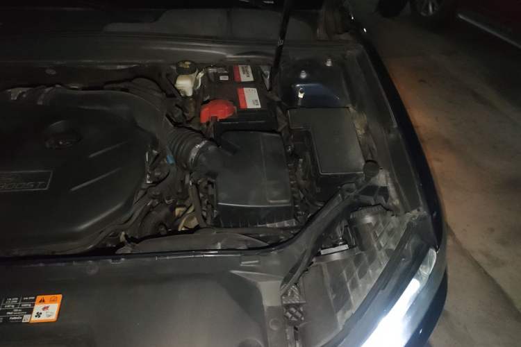 Used Ford Taurus 2015 EcoBoost 245 Fashion Edition Engine Bay Left