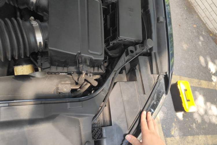 Used Ford Taurus 2015 EcoBoost 325 V6 Flagship Model Engine Bay Left