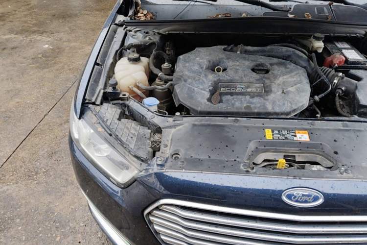 Used Ford Taurus 2015 EcoBoost 245 Fashion Edition Engine Bay Right