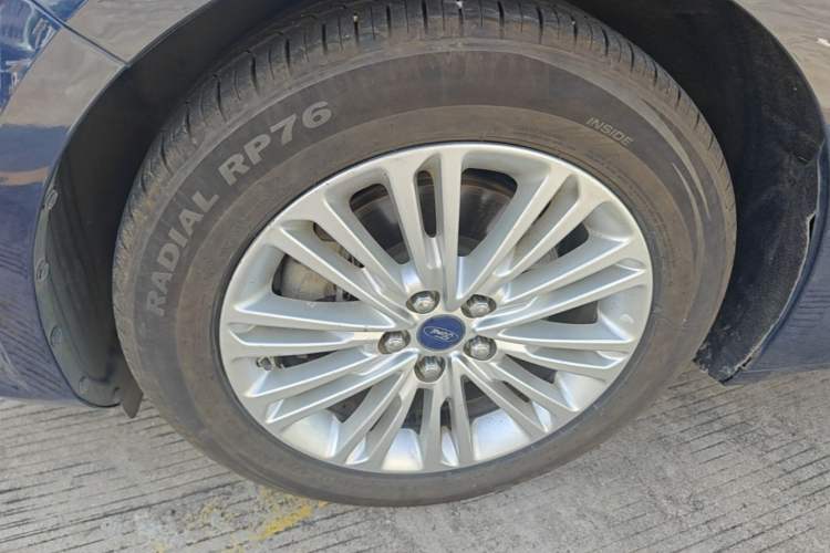 Used Ford Taurus 2015 EcoBoost 245 Fashion Edition Exterior 4
