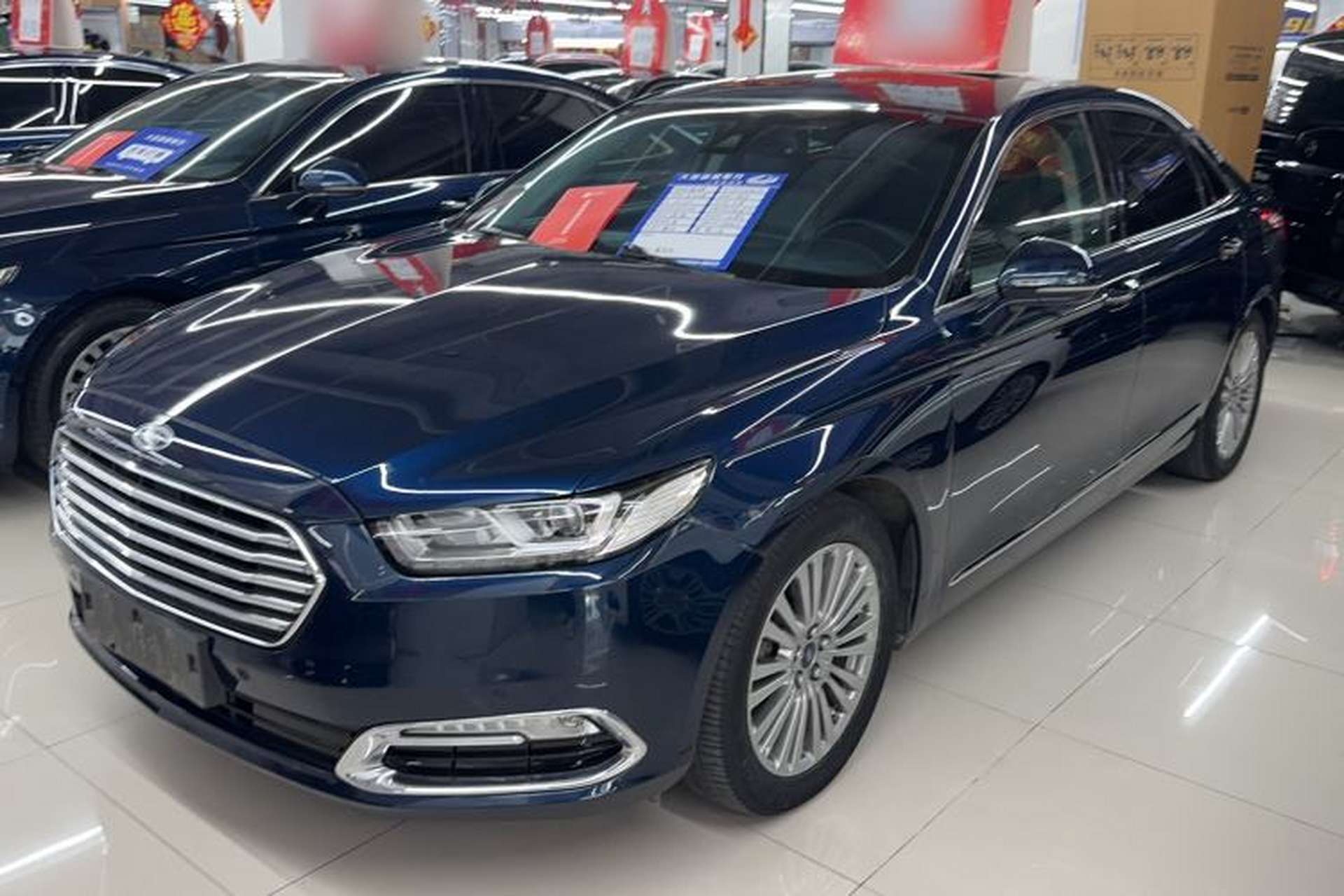 Used Ford Taurus 2015 EcoBoost 245 Luxury Model Front Left 45 Deg