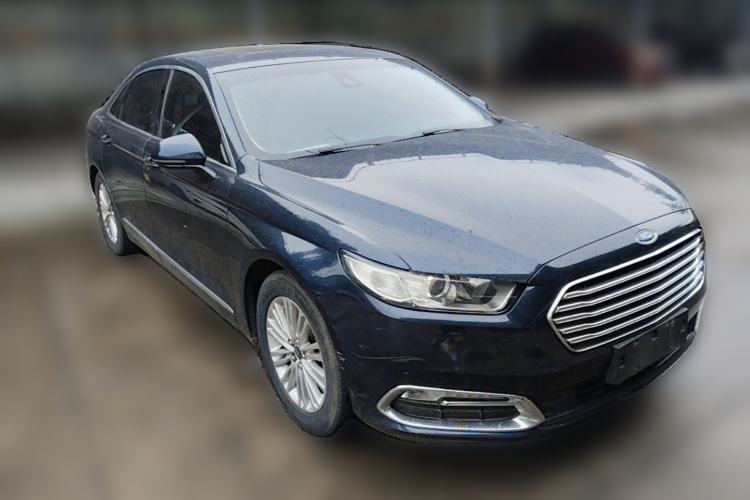 Used Ford Taurus 2015 EcoBoost 245 Fashion Edition Front Right 45 Deg