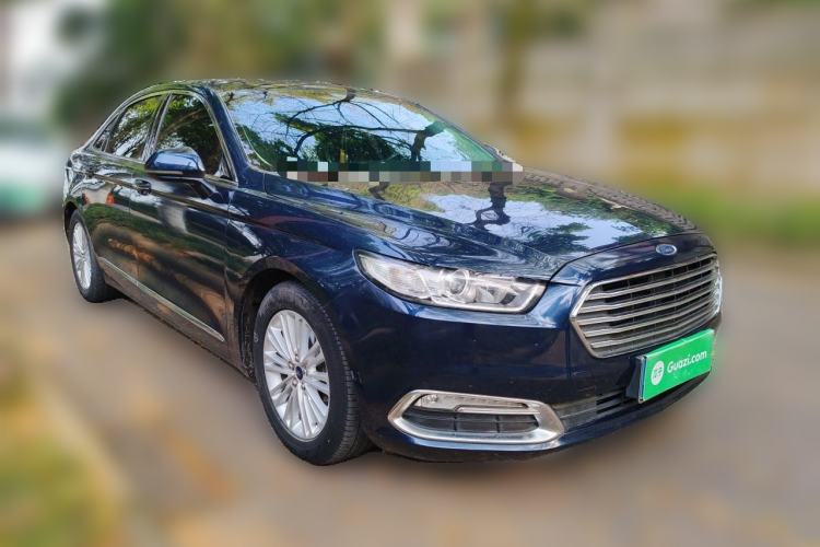 Used Ford Taurus 2015 EcoBoost 245 Fashion Edition Front Right 45 Deg