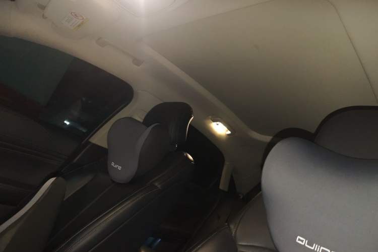 Used Ford Taurus 2015 EcoBoost 245 Fashion Edition Headliner
