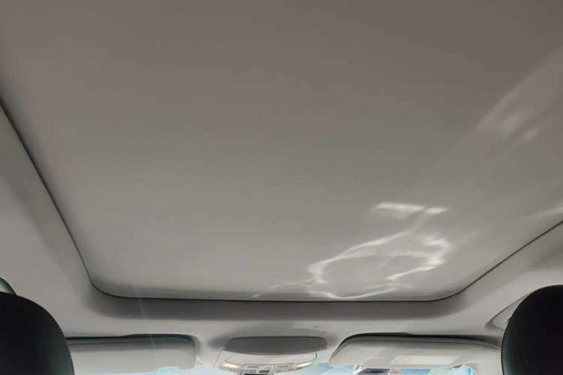 Used Ford Taurus 2015 EcoBoost 245 Luxury Model Headliner