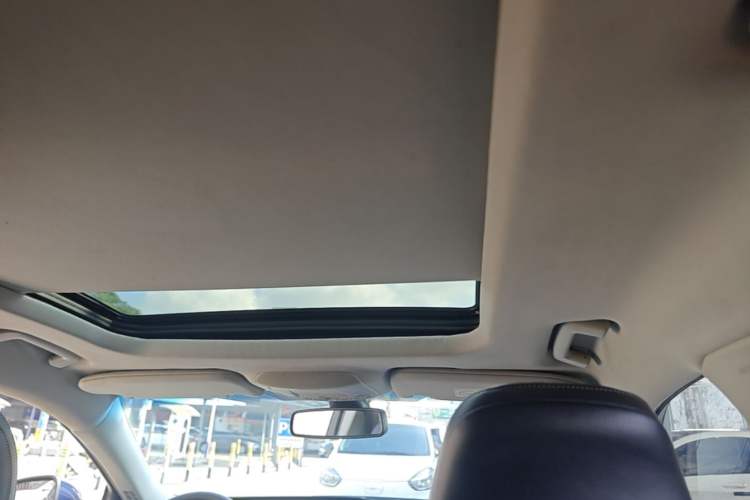 Used Ford Taurus 2015 EcoBoost 245 Fashion Edition Headliner