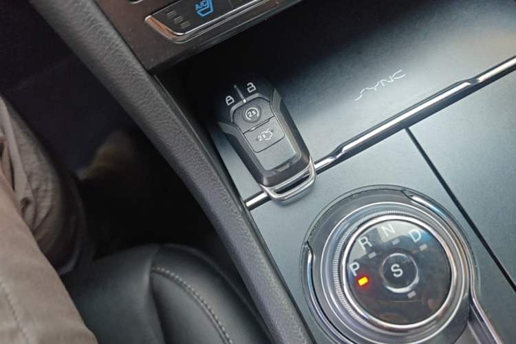 Used Ford Taurus 2015 EcoBoost 245 Fashion Edition Interior 1