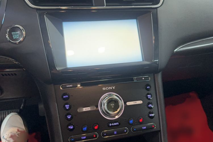 Used Ford Taurus 2015 EcoBoost 245 Luxury Model Interior 3