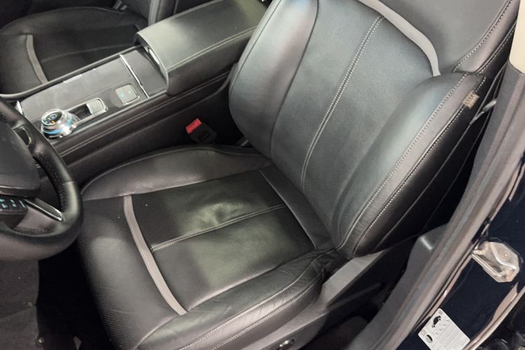 Used Ford Taurus 2015 EcoBoost 245 Luxury Model Interior 5