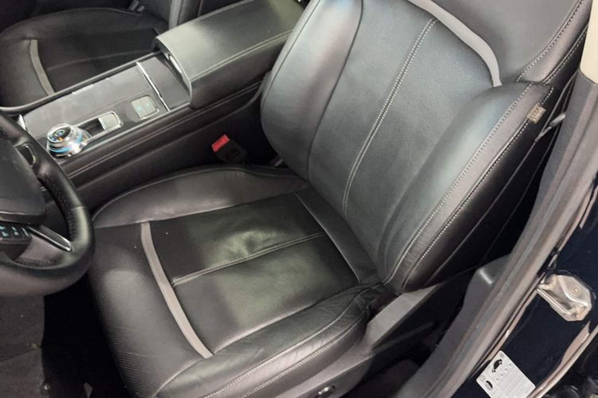 Used Ford Taurus 2015 EcoBoost 245 Luxury Model Interior 5