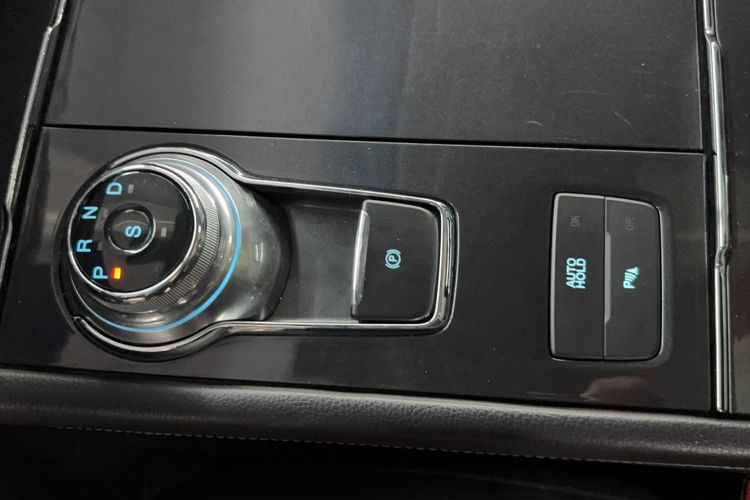 Used Ford Taurus 2015 EcoBoost 245 Luxury Model Interior 6
