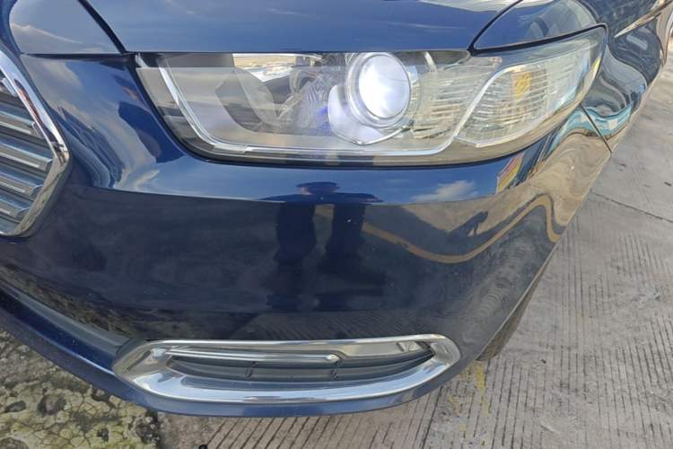 Used Ford Taurus 2015 EcoBoost 245 Fashion Edition Left Front Headlight