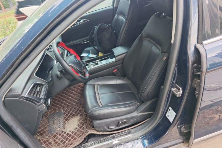 Used Ford Taurus 2015 EcoBoost 245 Luxury Model Left Front Seat