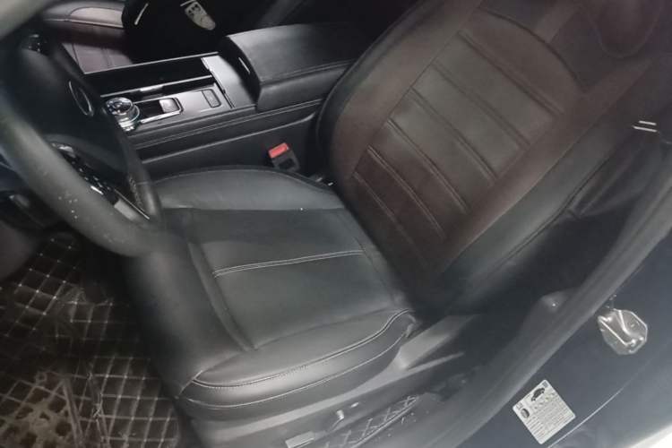 Used Ford Taurus 2015 EcoBoost 245 Fashion Edition Left Front Seat