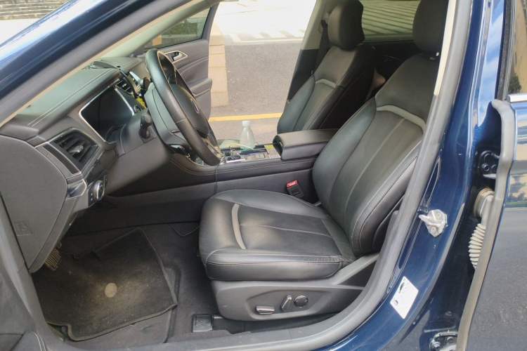 Used Ford Taurus 2015 EcoBoost 245 Luxury Model Left Front Seat