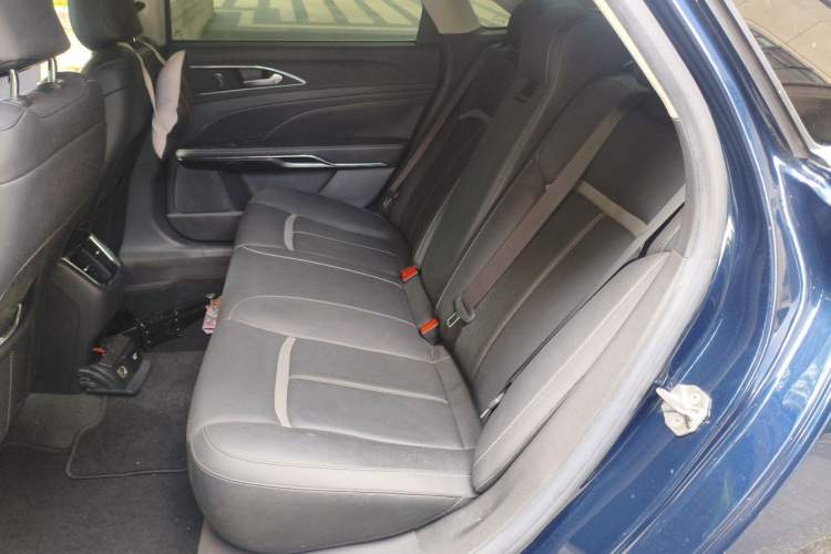 Used Ford Taurus 2015 EcoBoost 245 Luxury Model Left Rear Seat
