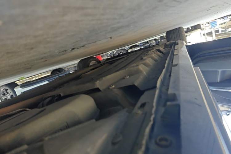 Used Ford Taurus 2015 EcoBoost 245 Fashion Edition Left Side Sill