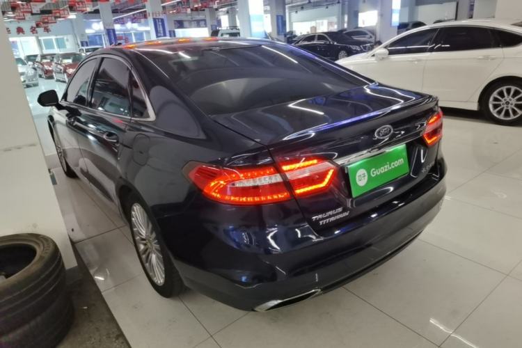 Used Ford Taurus 2015 EcoBoost 245 Ultimate Model Rear Left 45 Deg