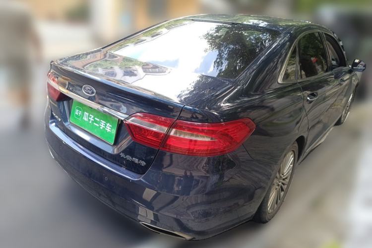 Used Ford Taurus 2015 EcoBoost 245 Luxury Model Rear Right 45 Deg