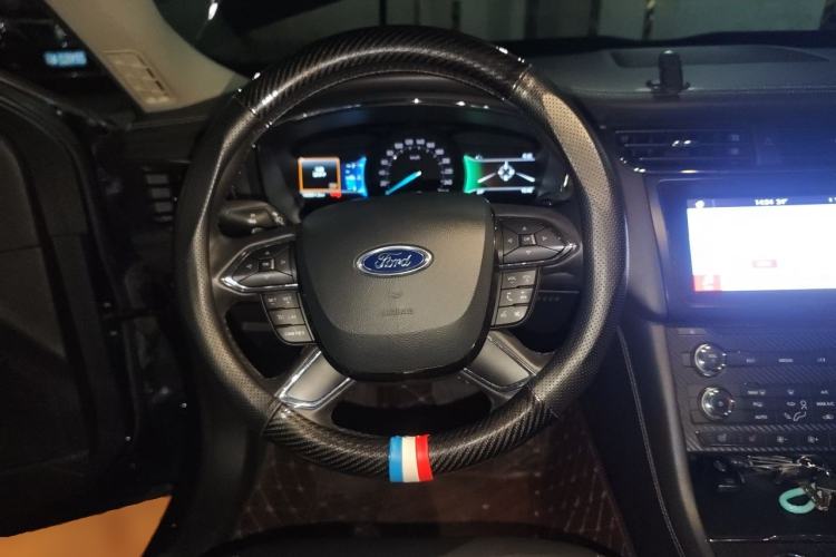 Used Ford Taurus 2015 EcoBoost 245 Fashion Edition Steering Wheel