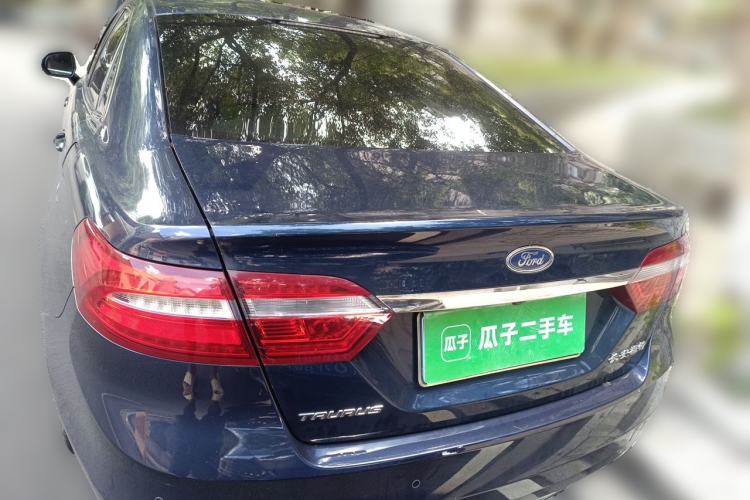 Used Ford Taurus 2015 EcoBoost 245 Luxury Model Trunk