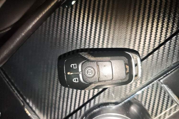 Used Ford Taurus 2015 EcoBoost 245 Fashion Edition Vehicle Key