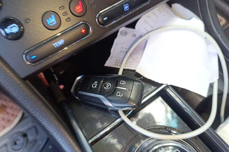 Used Ford Taurus 2015 EcoBoost 245 Luxury Model Vehicle Key