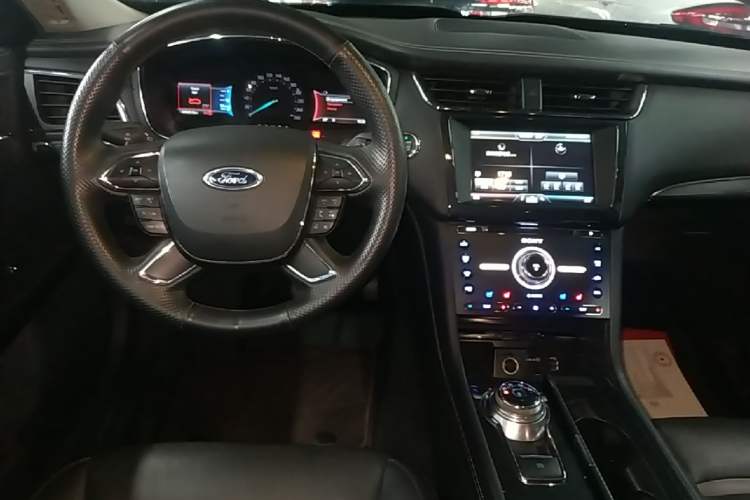 Used Ford Taurus 2015 EcoBoost 245 Luxury Model Audio And AC Panel