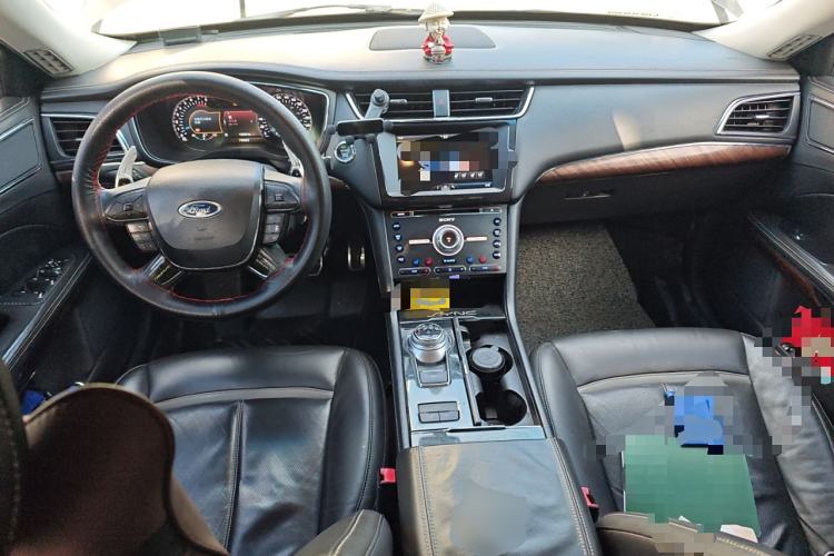 Used Ford Taurus 2015 EcoBoost 245 Ultimate Model Center Console