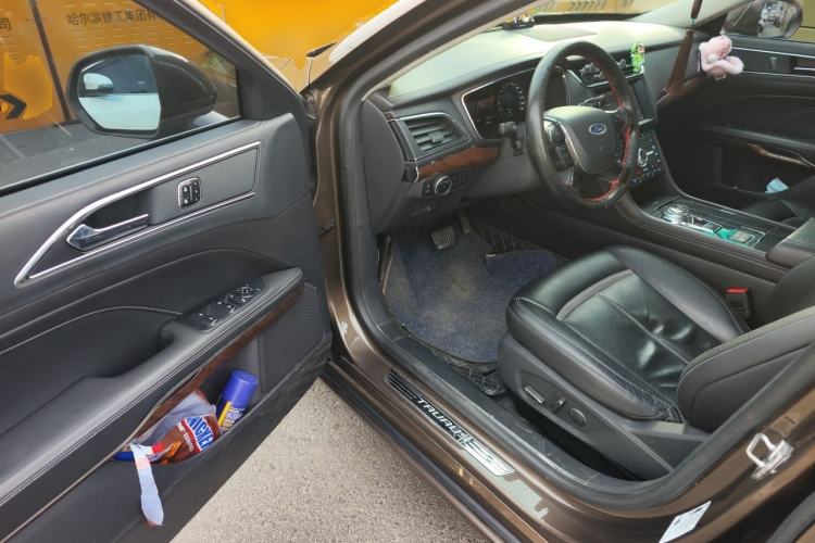 Used Ford Taurus 2015 EcoBoost 245 Ultimate Model Driver Seat