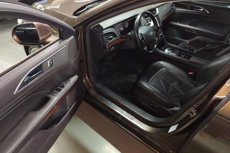 Used Ford Taurus 2015 EcoBoost 245 Ultimate Model Driver Seat