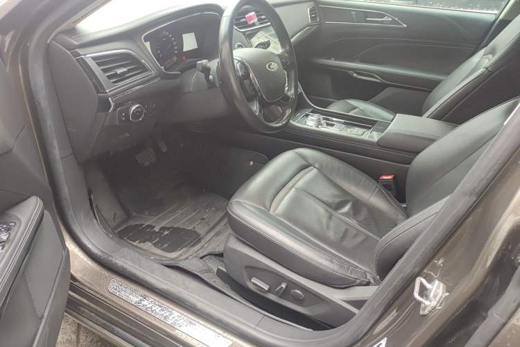 Used Ford Taurus 2015 EcoBoost 245 Luxury Model Driver Seat