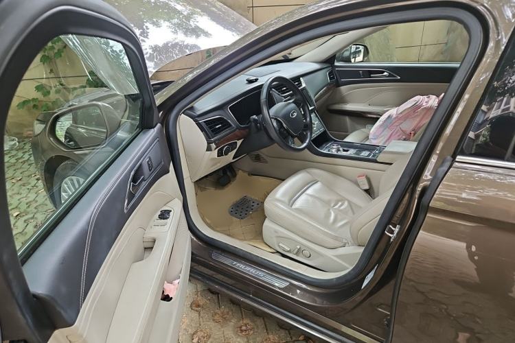Used Ford Taurus 2015 EcoBoost 245 Ultimate Model Driver Seat