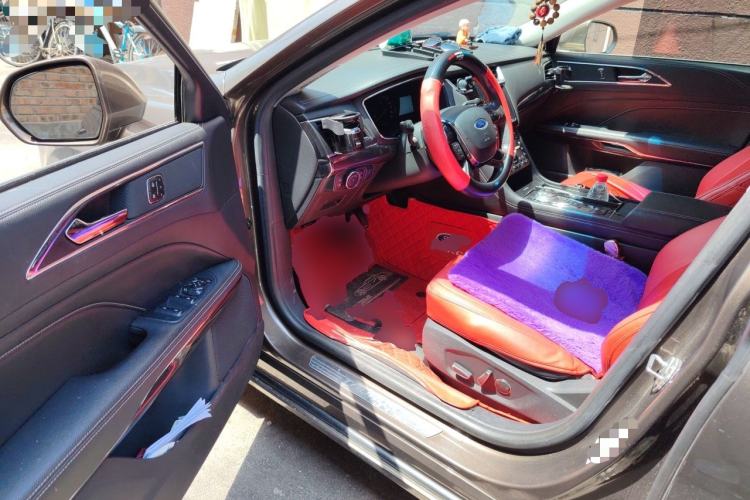 Used Ford Taurus 2015 EcoBoost 245 Luxury Model Driver Seat